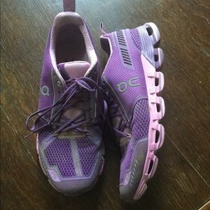 ON Cloudflyer Running Shoes